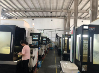 Lianyungang Shengfan Quartz Product Co., Ltd linha de produção da fábrica